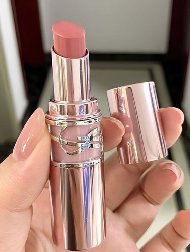 رژلب لاو شاین ysl رنگ ۲۱۴ wet guava